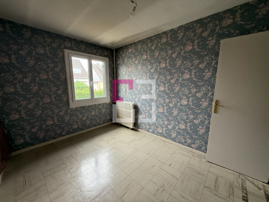 
Maison Saint Quentin 5 pièce(s) 93.15 m2
