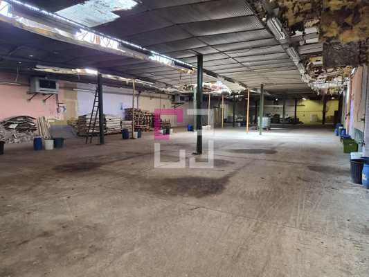 
Local commercial Mont D Origny 2 pièce(s) 680 m2
