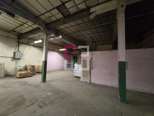 
Local commercial Mont D Origny 2 pièce(s) 680 m2
