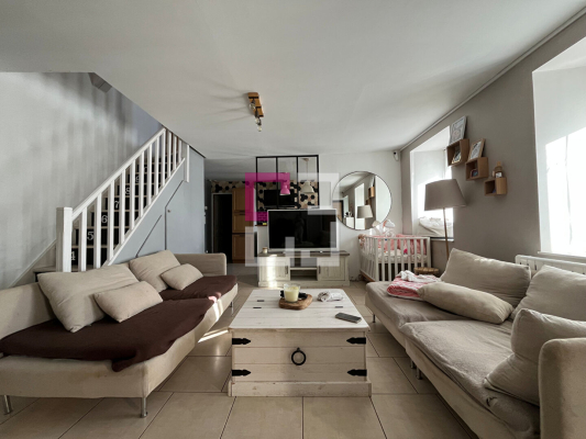 
Maison La Ville Aux Bois Les Dizy 5 pièce(s) 103 m2
