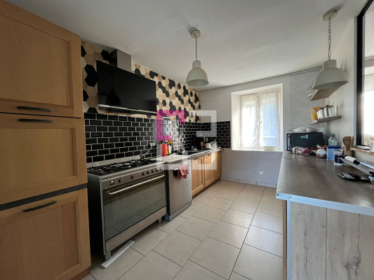 
Maison La Ville Aux Bois Les Dizy 5 pièce(s) 103 m2
