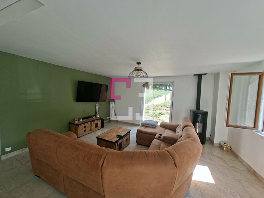 
Maison Housset 6 pièce(s) 180 m2
