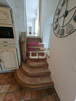 
Maison Housset 6 pièce(s) 180 m2
