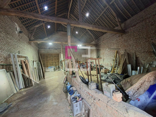 
Maison Housset 6 pièce(s) 180 m2

