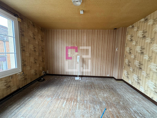 
Immeuble Nesle 7 pièce(s) 110 m2
