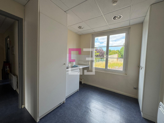 
Immeuble Nesle 7 pièce(s) 110 m2
