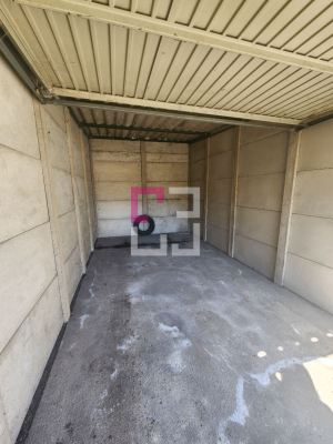 
Garage en centre ville
