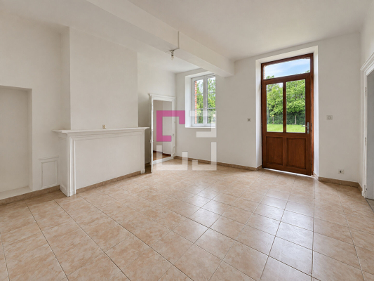 
Maison Housset 2 pièce(s) 80.5 m2
