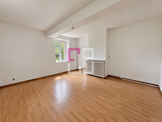 
Maison Housset 2 pièce(s) 80.5 m2
