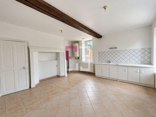 
Maison Housset 2 pièce(s) 80.5 m2
