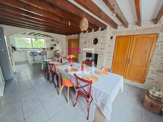 
Maison St Gobert 7 pièce(s) 194.56 m2
