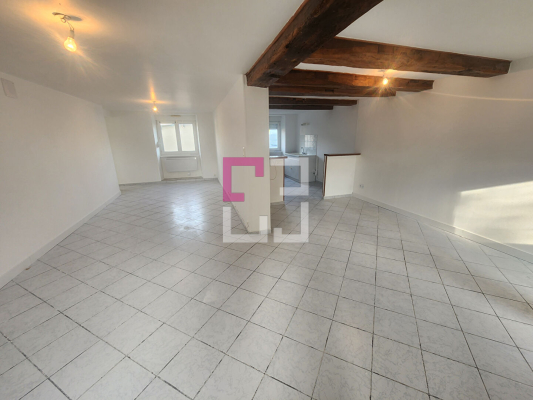 
Appartement en rez de chaussée à CHAUNY

