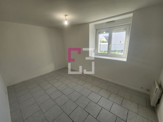 
Appartement en rez de chaussée à CHAUNY
