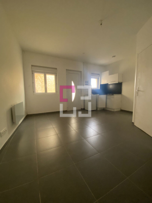 
Appartement 1 pièce(s) 24 m2 - Proche IFSI Hôpital St Quentin
