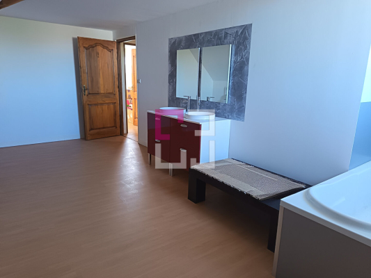 
HYPER CENTRE VILLE DE CAMBRAI (59400)
