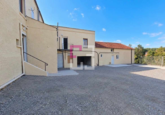 Immeuble 18 pièces 454 m² · à Guise · 454 m² · 413 000 €