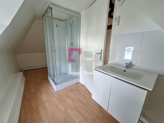 
Immeuble Vervins 3 pièce(s) 128 m2
