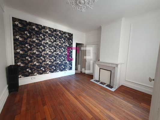 
Maison Saint Quentin 10 pièce(s) 230 m2
