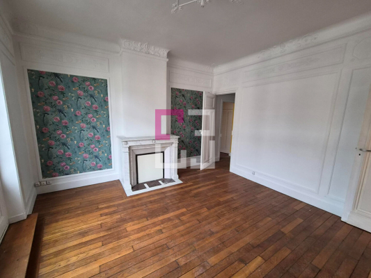
Maison Saint Quentin 10 pièce(s) 230 m2
