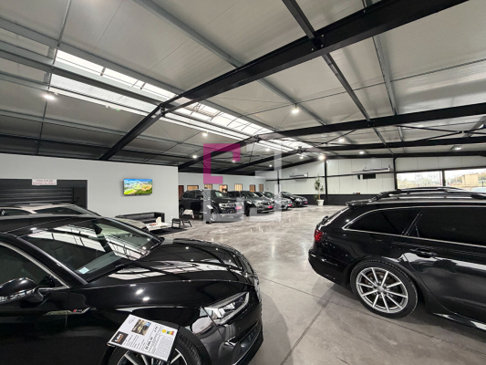
Local commercial Bureaux,garage,multiservice,divers Viry Noureuil 6 pièce(s) 3021 m2
