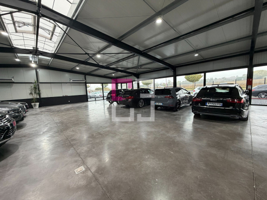 
Local commercial Bureaux,garage,multiservice,divers Viry Noureuil 6 pièce(s) 3021 m2
