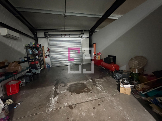 
Local commercial Bureaux,garage,multiservice,divers Viry Noureuil 6 pièce(s) 3021 m2
