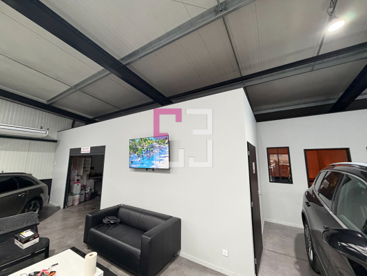 
Local commercial Bureaux,garage,multiservice,divers Viry Noureuil 6 pièce(s) 3021 m2
