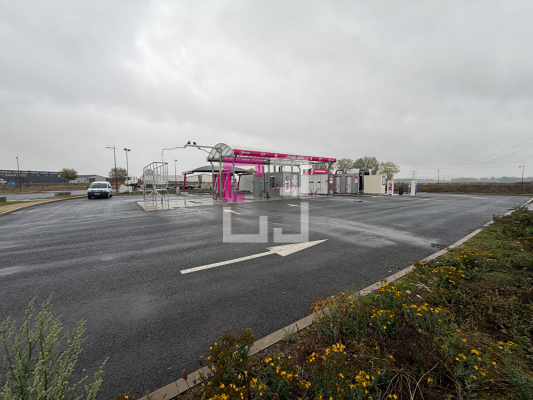 
Local commercial Bureaux,garage,multiservice,divers Viry Noureuil 6 pièce(s) 3021 m2
