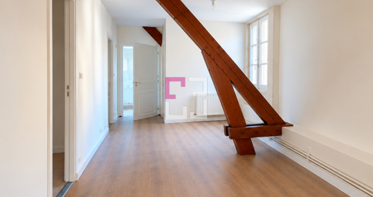 
Appartement - 4 pièces74.73m²  - HYPER CENTRE VILLE NOYON
