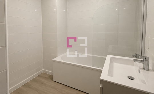 
Appartement Rez de Chaussée - 2 pièces 28.78m²  - HYPER CENTRE VILLE NOYON
