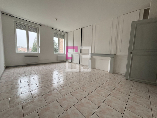 
APPARTEMENT - 2 CHAMBRES - GUISE
