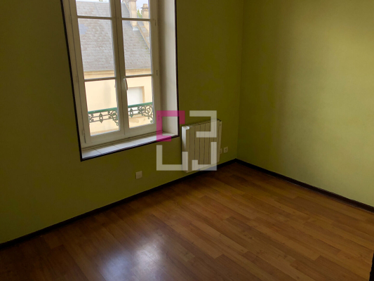 
Appartement Crepy 2 pièce(s)
