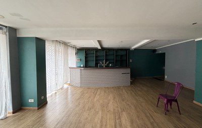 
Loue ensemble immobilier (local + appartement ) - GUISE
