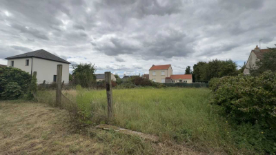 
Terrain Vivaise 611 m2
