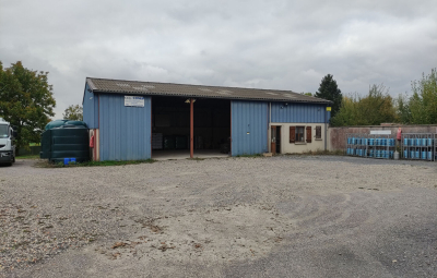 
Local commercial Taxi,station service Seboncourt 1 pièce(s) 166 m2
