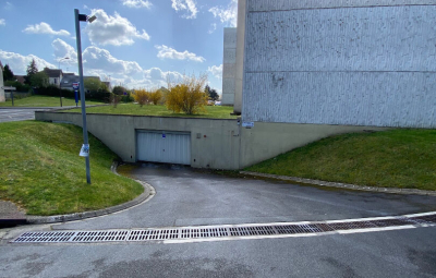 
Parking / box St Quentin
