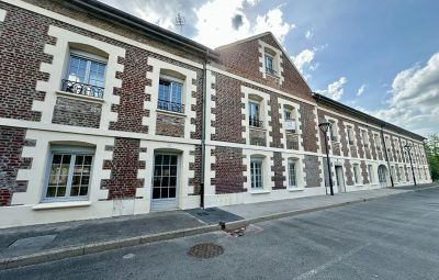 
Appartement La Fere 5 pièce(s) 151 m2

