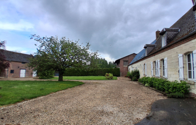 
Maison Housset 11 pièce(s) 434.91 m2
