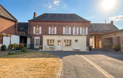
Corps de ferme Nesle 15 pièce(s) 320m2
