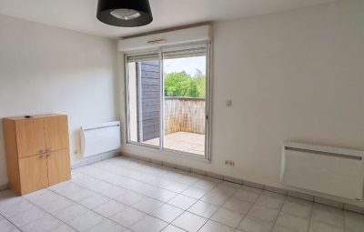 
LAON VILLE BASSE APT TYP3. TERRASSE. ref 5267LR
