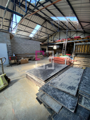 
Local commercial Saint Quentin 5 pièce(s) 1172 m2
