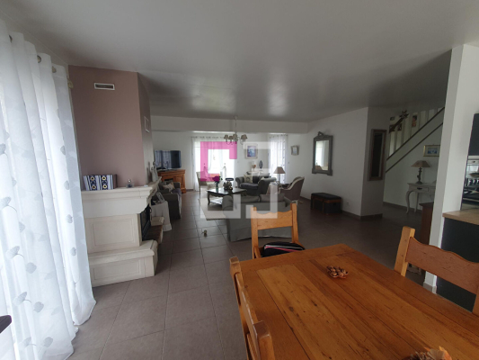 
Maison Savy 5 pièce(s) 144 m2

