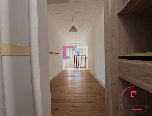 
# Maison de caractère de 249 m² ? 8 pièces ? Fismes
