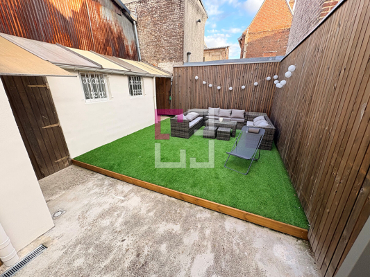 
Maison Saint Quentin 8 pièce(s) 252 m2
