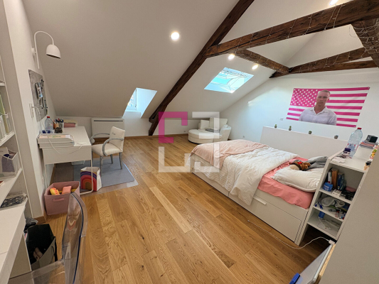 
Maison Saint Quentin 8 pièce(s) 252 m2
