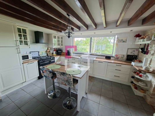 
Maison St Gobert 7 pièce(s) 194.56 m2

