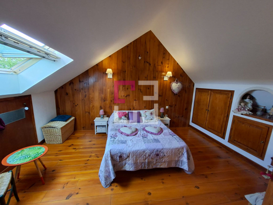 
Maison St Gobert 7 pièce(s) 194.56 m2
