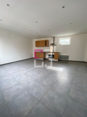 
A louer F3 dans immeuble calme et sécurisé
