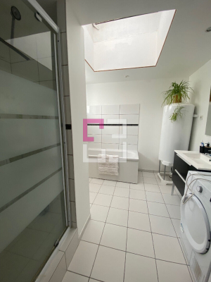 
A louer F3 dans immeuble calme et sécurisé
