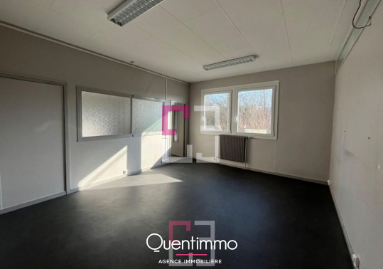 
À VENDRE ENSEMBLE DE BUREAUX ? 690 m² - 345m² chacun
